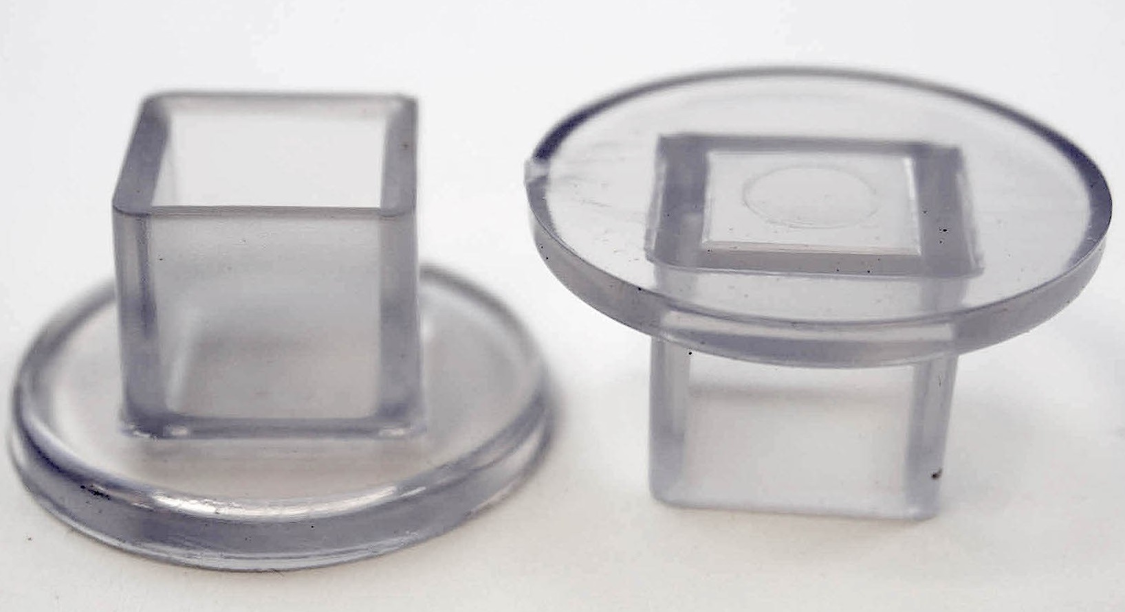 16 Square 5/8'' Vinyl Round Protector Caps